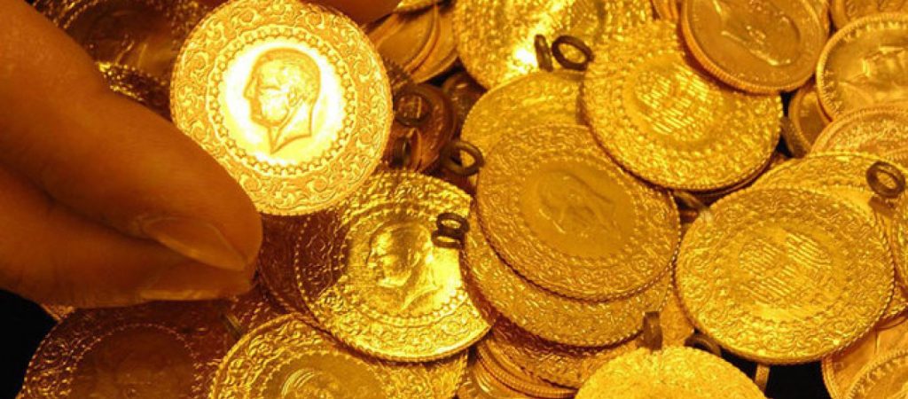 Ιστορικά χαμηλά για τη λίρα: «Τρέχουν» να αγοράσουν χρυσό οι Τούρκοι – Έως και 5.000 τόνοι «κάτω από τα στρώματα»