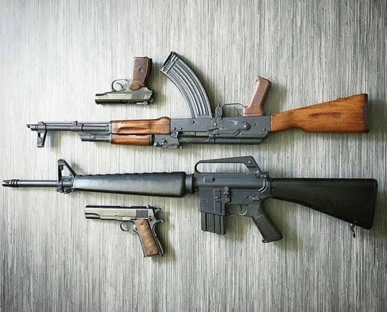 M16 vs AK 47: Ποιο είναι το καλύτερο τυφέκιο εφόδου; (βίντεο)