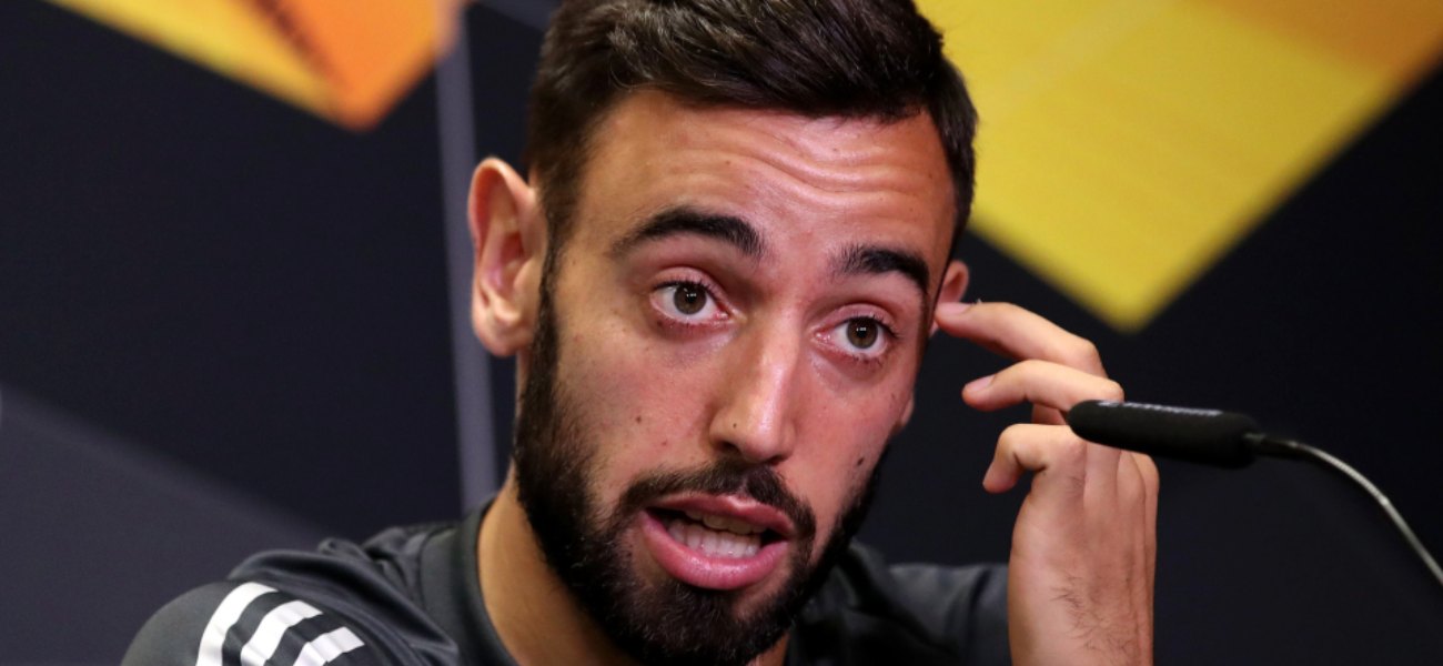 Ο Μ.Φερνάντες περίμενε ερώτηση από τον δημοσιογράφο που… κοιμόταν (βίντεο)