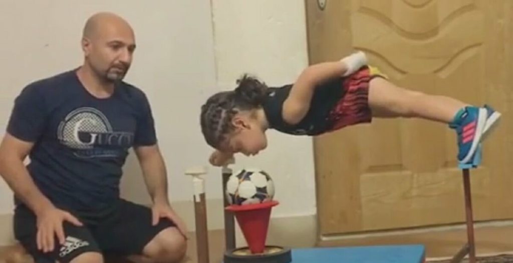 Ιράν: O «μικρός Μέσι» γράφτηκε στην ακαδημία της Λίβερπουλ (βίντεο)