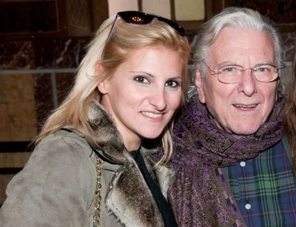 Θεοδώρα Βουτσά: To βίντεο από τον τάφο του πατέρα της ανήμερα του Δεκαπενταύγουστου (βίντεο)