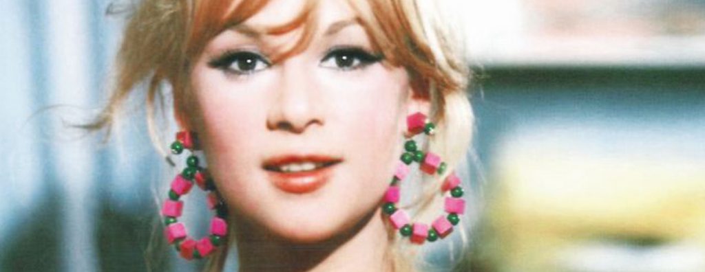 Αλίκη Βουγιουκλάκη: Η μοναδική φωτογραφία στην οποία πόζαρε με παραπάνω κιλά (φωτο)