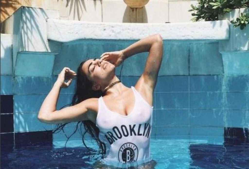 Η Κόνι Μεταξά είναι ερωτευμένη και το δείχνει – Η φωτογραφία με τον σύντροφό της στο «χείλος του γκρεμού» (φωτο)