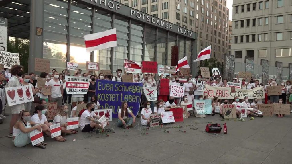 Βερολίνο: «Έχουμε διάφορα κανάλια επικοινωνίας με τη Λευκορωσία – Έχουμε μιλήσει ήδη με την Ρωσία»