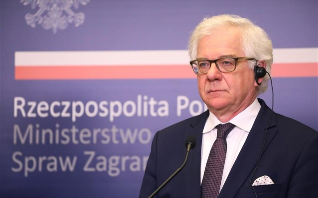 Παραιτήθηκε ο υπουργός Εξωτερικών της Πολωνίας Γιάτσεκ Τσαπούτοβιτς
