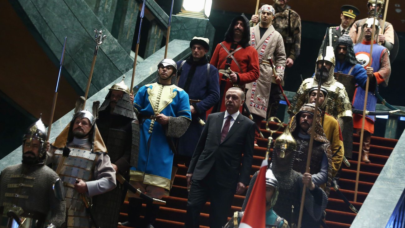 Ο νέο-οθωμανισμός του Ερντογάν: «Να αναβιώσουμε την ιστορία όπως στο Μαντζικέρτ και της νίκης επί των Βυζαντινών»