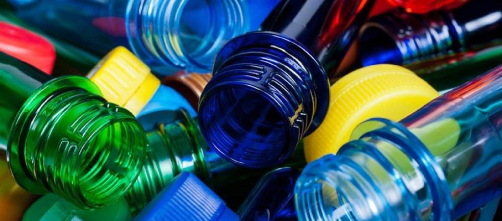 «Τέλος» τα πλαστικά μίας χρήσης – Σε δημόσια διαβούλευση το σχέδιο νόμου