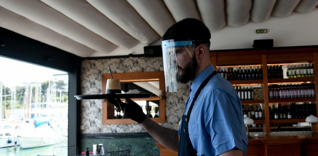 Οχι στον αφανισμό του κλάδου διασκέδασης – Συγκέντρωση διαμαρτυρίας στις 24/8 στο Σύνταγμα 