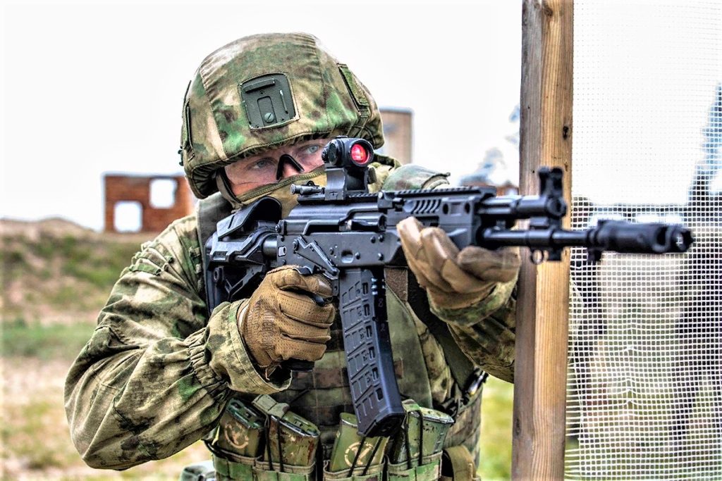 «Δυτικοποιημένο» τυφέκιο εφόδου με διαμέτρημα 5,56 χλστ. αναπτύσσει η Kalashnikov