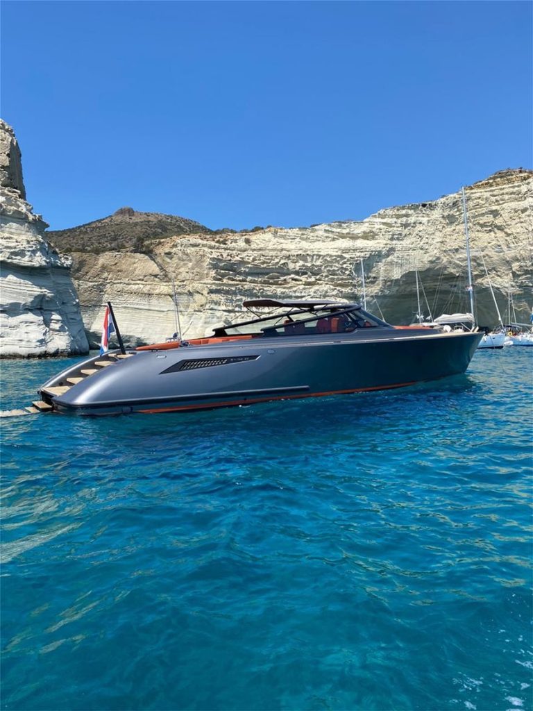 Στη Μήλο ο βασιλιάς Γουλιέλμος-Αλέξανδρος της Ολλανδίας  – Βόλτες με το ταχύπλοό του στο Κλέφτικο (φωτο)