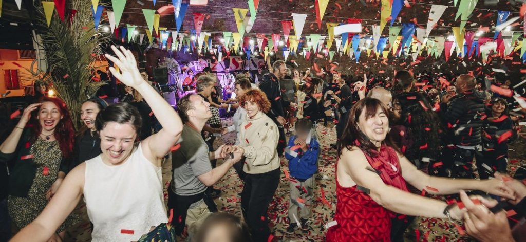 Κανονικά το «Swing Fest» των Βρετανών – Μοναδική απαγόρευση η σεξουαλική επαφή