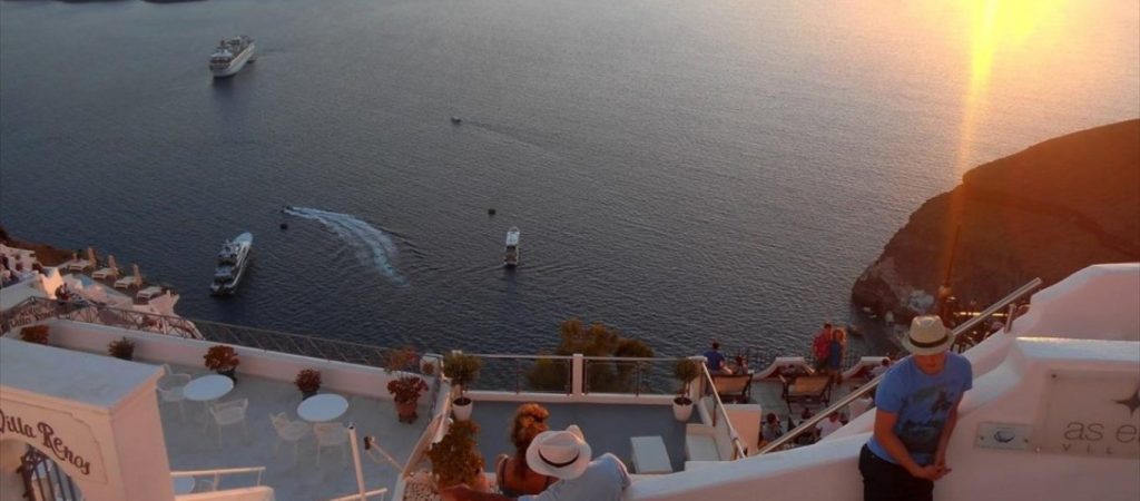 Ο κορωνοϊός «σκοτώνει» τον ελληνικό τουρισμό – 678 εκατ. τα έσοδα στο πρώτο εξάμηνο έναντι 5,4 δισ. ευρώ πέρσι