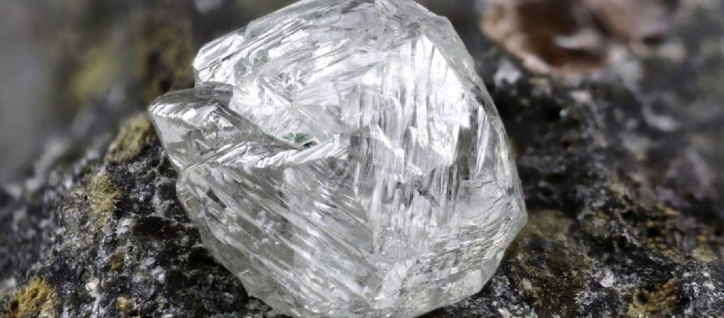 Ανακαλύφθηκε διαμάντι 442 καρατίων – Πόσο κοστίζει (φώτο)