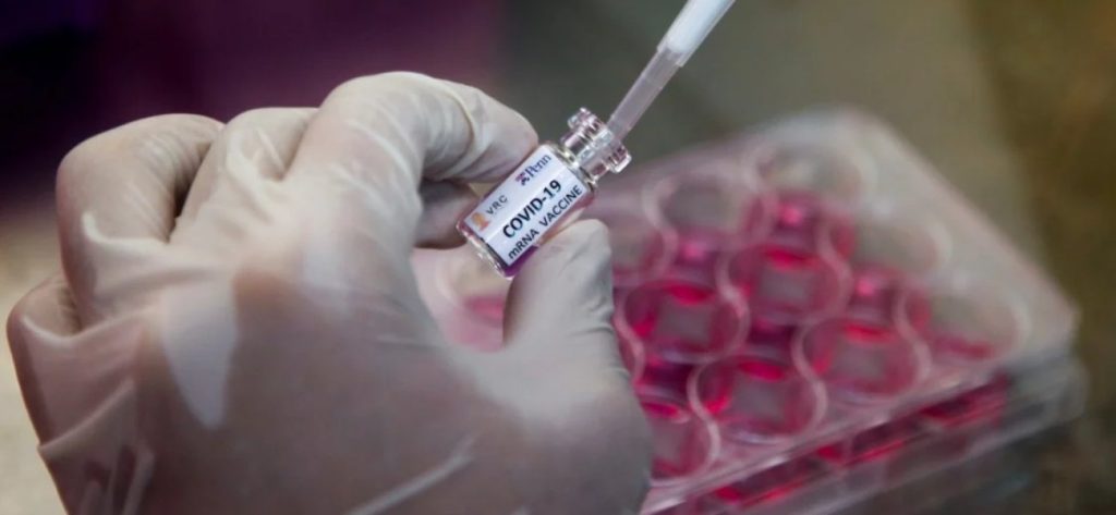 Ρωσία: Σχεδιάζει να παράγει 6 εκατομμύρια εμβόλια κατά του κορωνοϊού