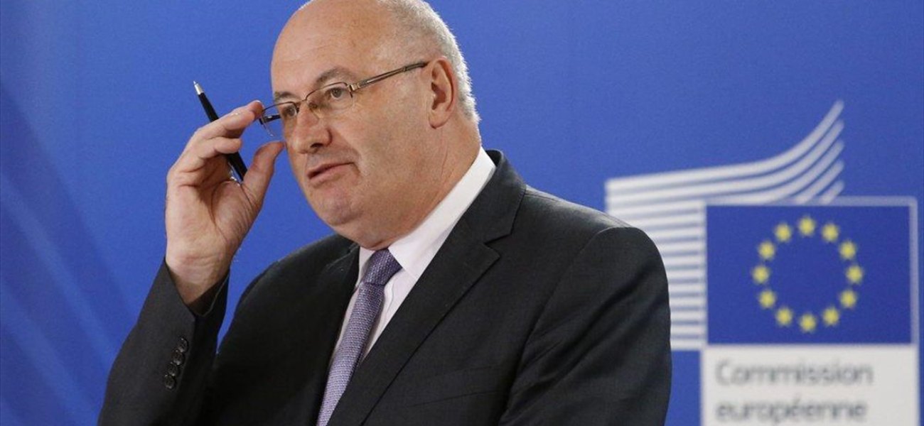 Ιρλανδία: Απολογήθηκε ο Επίτροπος της ΕΕ για την παρουσία του στο δείπνο σε λέσχη γκολφ εν μέσω πανδημίας