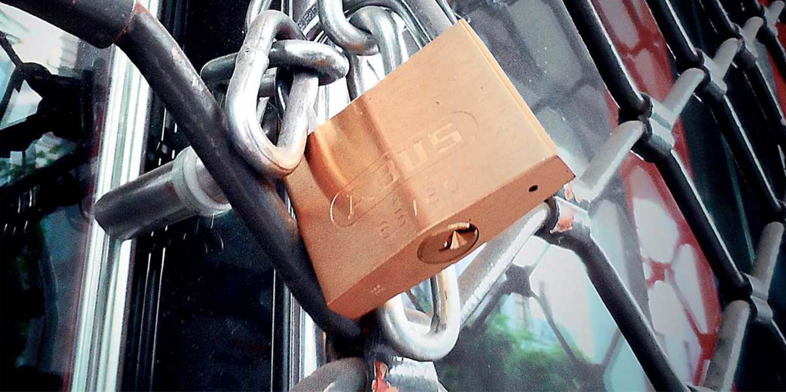 «Λουκέτο» σε δύο γνωστά εστιατόρια της Μυκόνου – Για αποδείξεις που δεν είχαν κοπεί