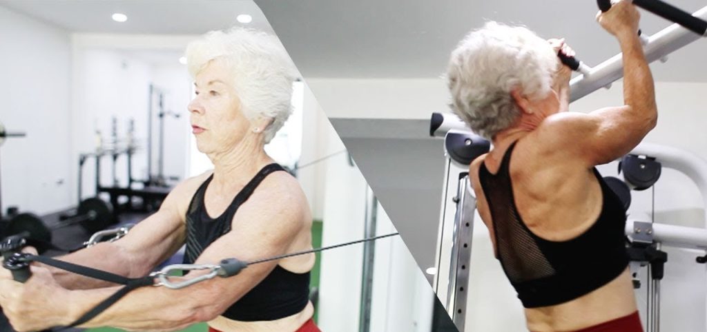 Τζόαν ΜακΝτόναλντ: Έγινε μοντέλο του Instagram στα 74 της και εντυπωσιάζει (βίντεο)