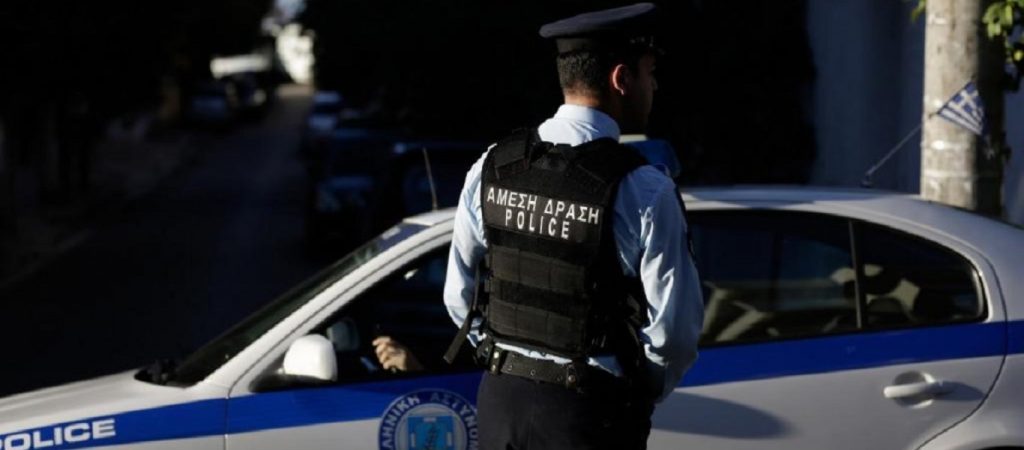 ΕΛ.ΑΣ.: Προμηθεύεται με υγειονομικό υλικό – Δύο μάσκες για κάθε αστυνομικό