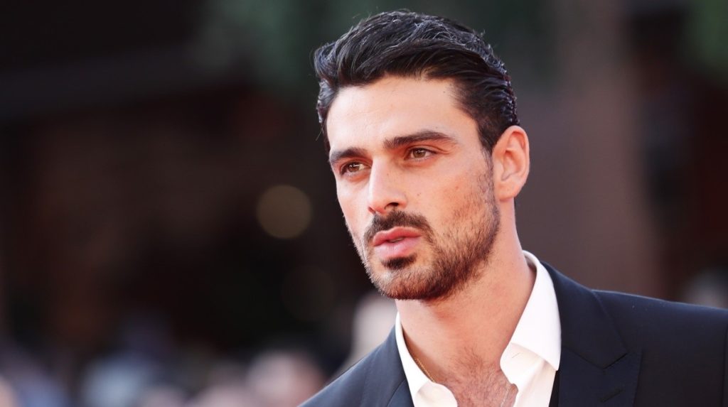 Michelle Morrone: Ο πρωταγωνιστής της ταινίας «365 days» κάνει διακοπές στην Ελλάδα (φωτό)