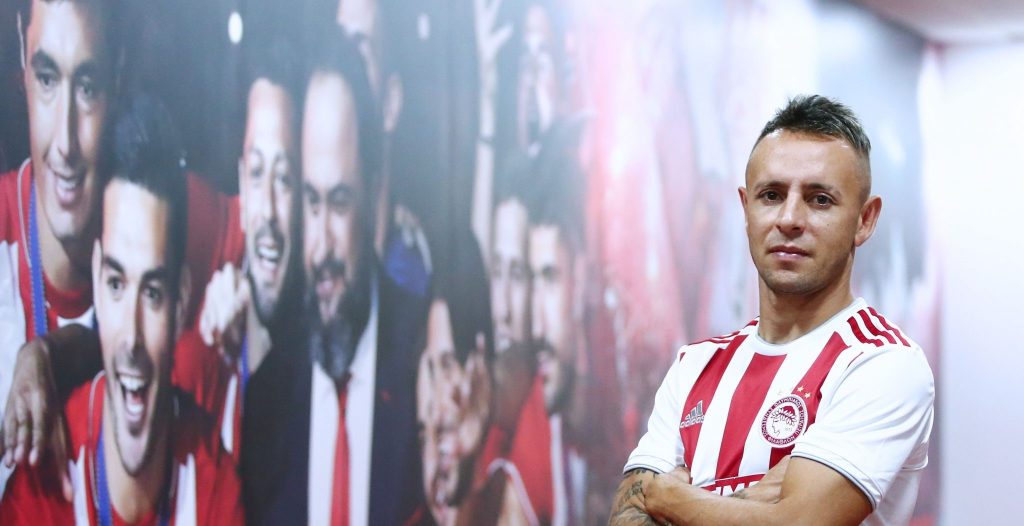 Ολυμπιακός: Η πρώτη μέρα του Ραφίνια στην ομάδα (βίντεο)