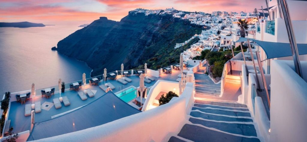 Σαντορίνη: Νέα μέτρα τα τελευταία 24ωρα – Αυξάνονται οι έλεγχοι και οι μάσκες