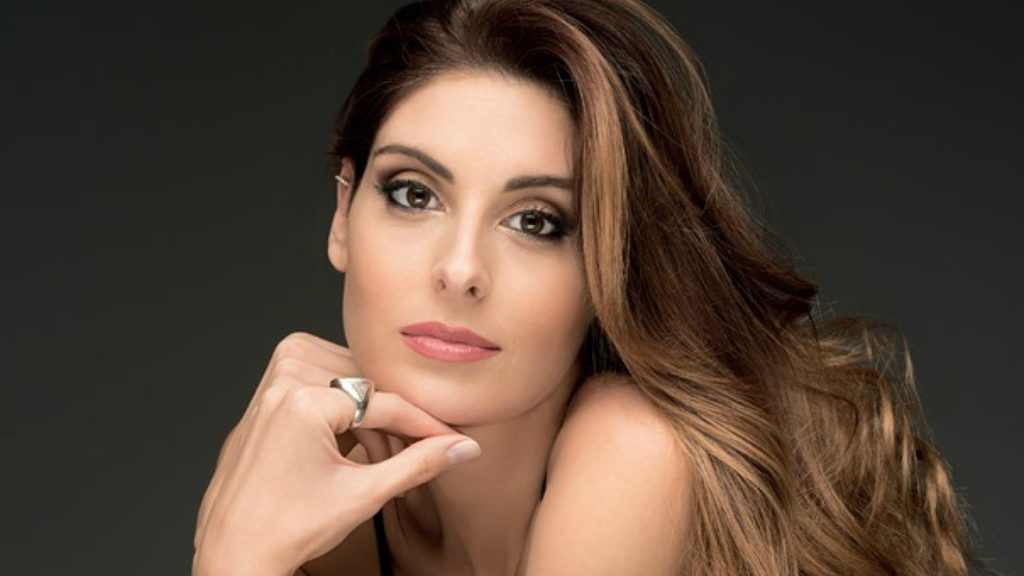 Ανθή Σαλαγκούδη: Ποζάρει με μικροσκοπικό μπικίνι και βάζει «φωτιά» στο Instagram (φωτο)