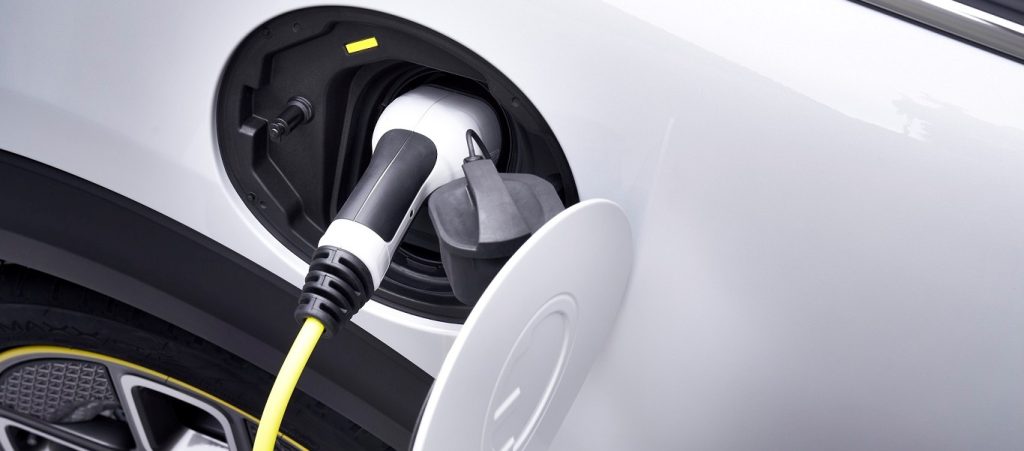 «Κινούμαι Ηλεκτρικά»: Επιδοτήθηκαν περισσότερα από 1.000 οχήματα σε 30 ώρες