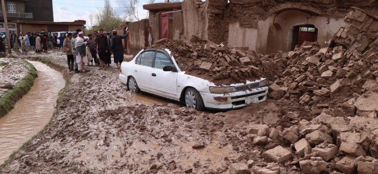 Αφγανιστάν: Έφτασαν τους 100 οι νεκροί από τις πλημμύρες σύμφωνα με την κυβέρνηση