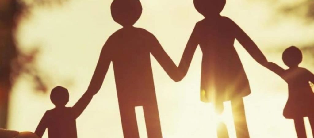 Όλα όσα πρέπει να γνωρίζετε για την άδεια ανατροφής τέκνου στο Δημόσιο