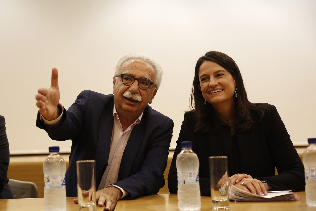 «Βαρύ» το κλίμα ανάμεσα σε Ν.Κεραμέως και Κ.Γαβρόγλου – «Βροχή» οι αντιδράσεις στο Twitter (φώτο)