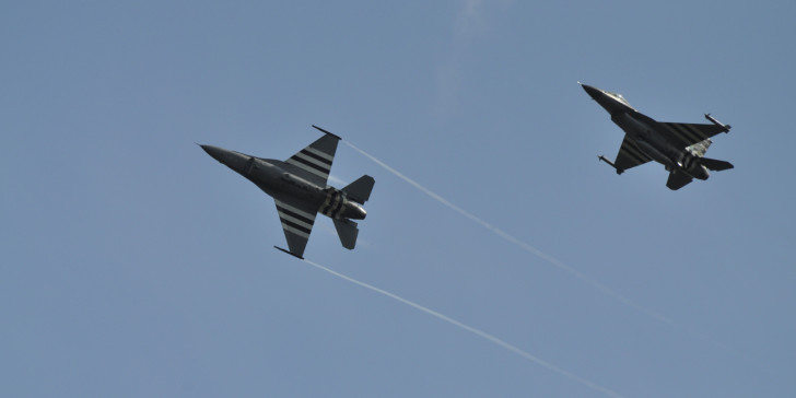 Τουρκικά F-16 πέταξαν πάνω από τους Ανθρωποφάγους
