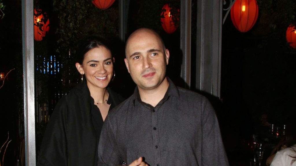 «Βουτιές» στα Κουφονήσια για Κ.Μπογδάνο  μετά της συζύγου – Το χαλαρό καφεδάκι και η εκλεκτή παρέα (φωτο)