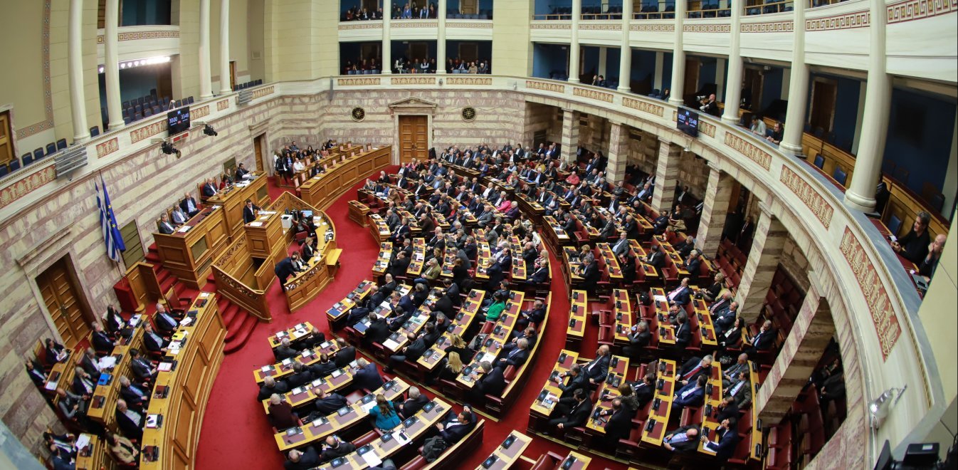 Live η ονομαστική ψηφοφορία στη Βουλή για τη συμφωνία ΑΟΖ με την Αίγυπτο (βίντεο)