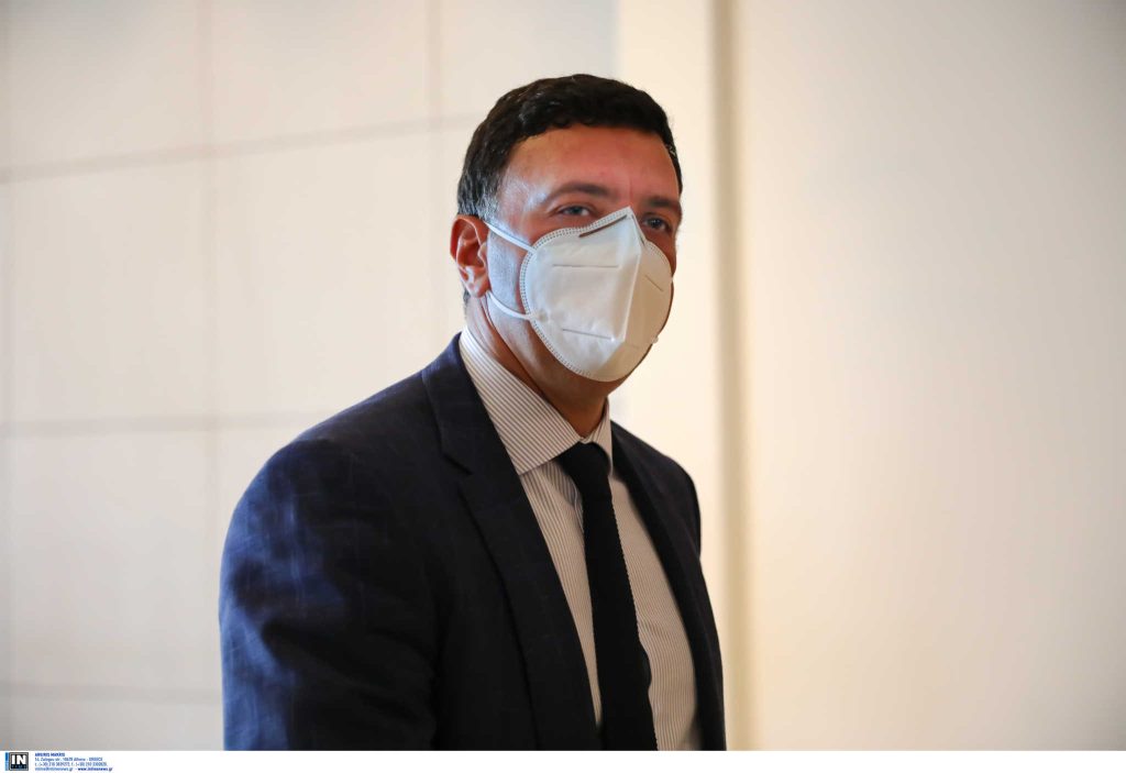 Με παραδείγματα από Βραζιλία και Ινδία ο Β.Κικίλιας προειδοποιεί: «Μάσκα και μακρυά από ευπαθείς ομάδες»