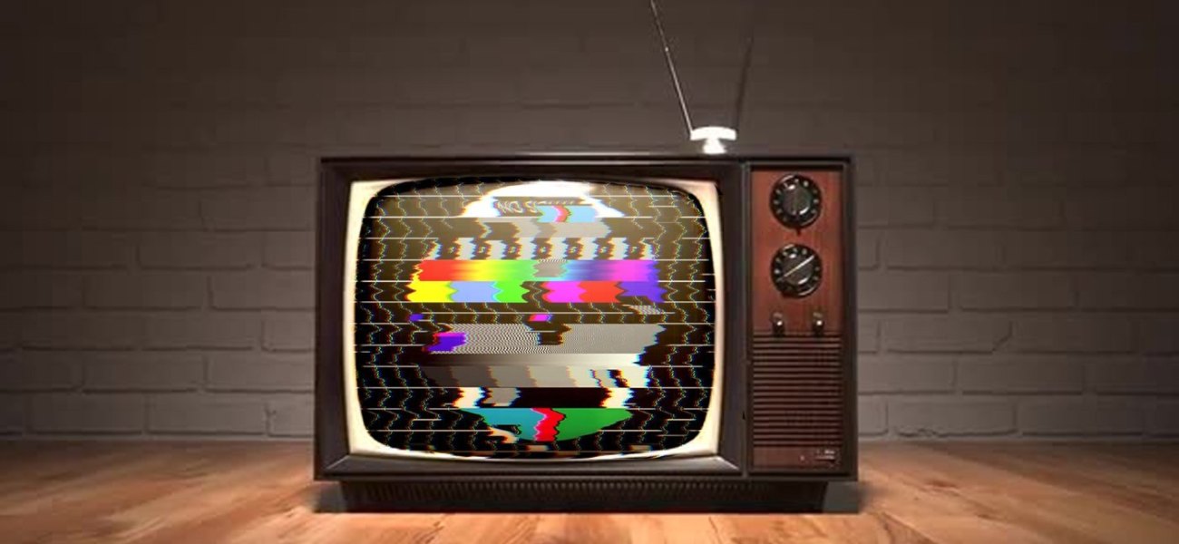 Χάθηκαν ενώ βρίσκονταν στην κορυφή: Πού βρίσκονται σήμερα 7 παρουσιαστές που εξαφανίστηκαν ξαφνικά απ’ την tv (φώτο)