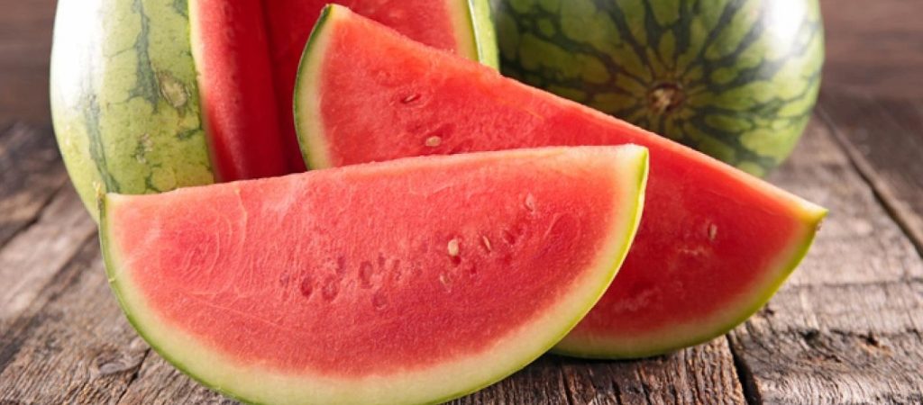 Καρπούζι: Καλά κάνουμε και το χτυπάμε; Οι Ιταλοί λένε όχι