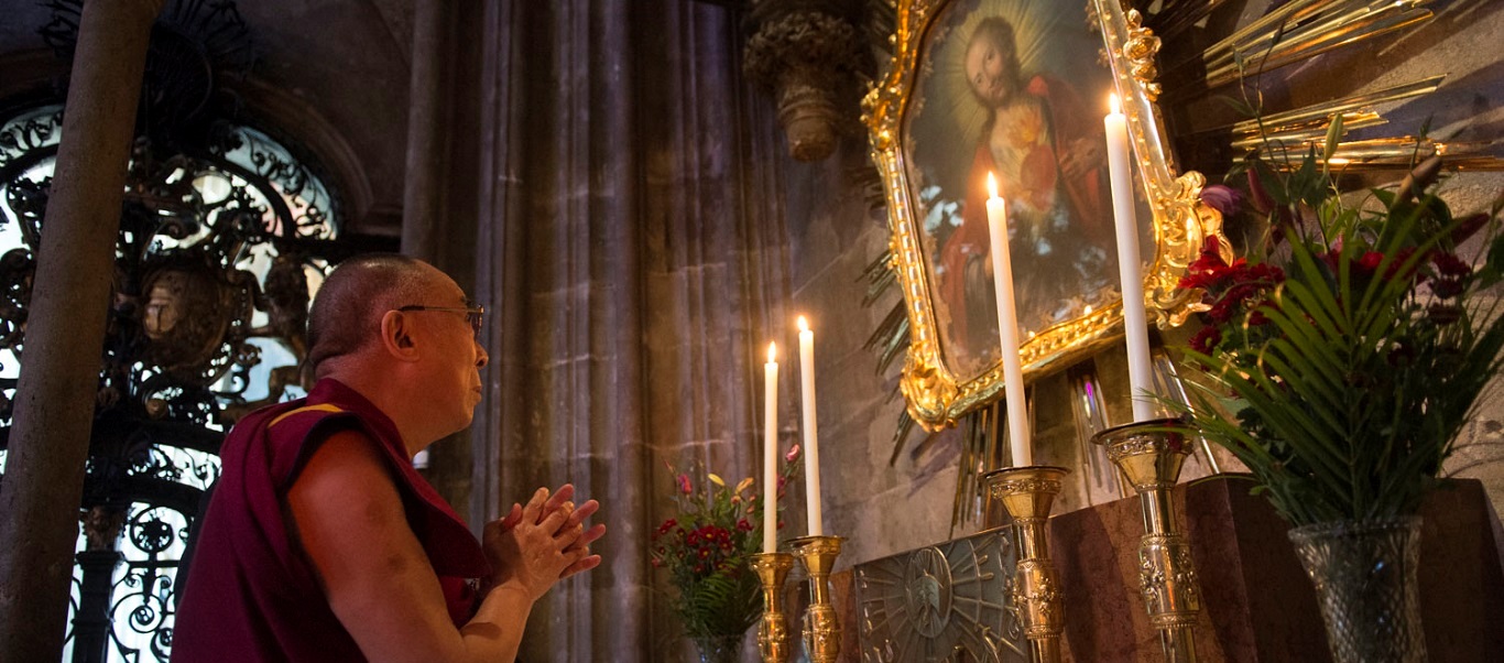 Δαλάι Λάμα: «Μπορείτε να αποχαιρετήσετε τον Βούδα και να επιλέξετε τον Χριστιανισμό – Δεν είναι πρόβλημα»