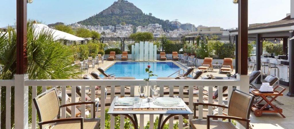 «Μαύρη τρύπα» η πληρότητα στα ξενοδοχεία των Αθηνών – Μειώνονται καθημερινά τα έσοδα