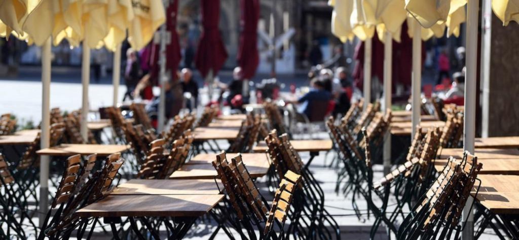 Υπουργός Μ.Βρετανίας: «Πλέον είναι ξεκάθαρο ότι πρέπει να επιστρέψουν όλοι στις δουλειές τους»