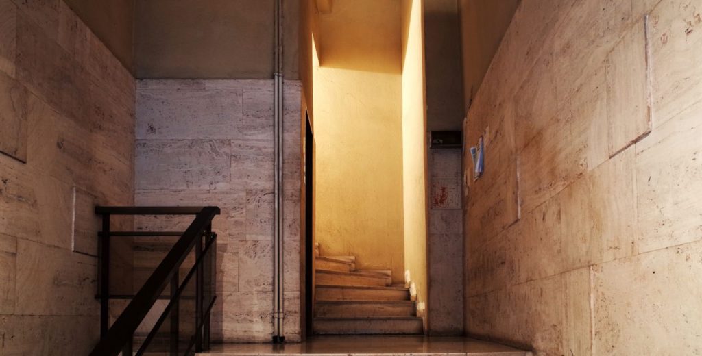 Ανακοίνωση πολυκατοικίας για την ανακύκλωση: «Όπως αρμόζει στο προάστιο που ζούμε» (φωτό)