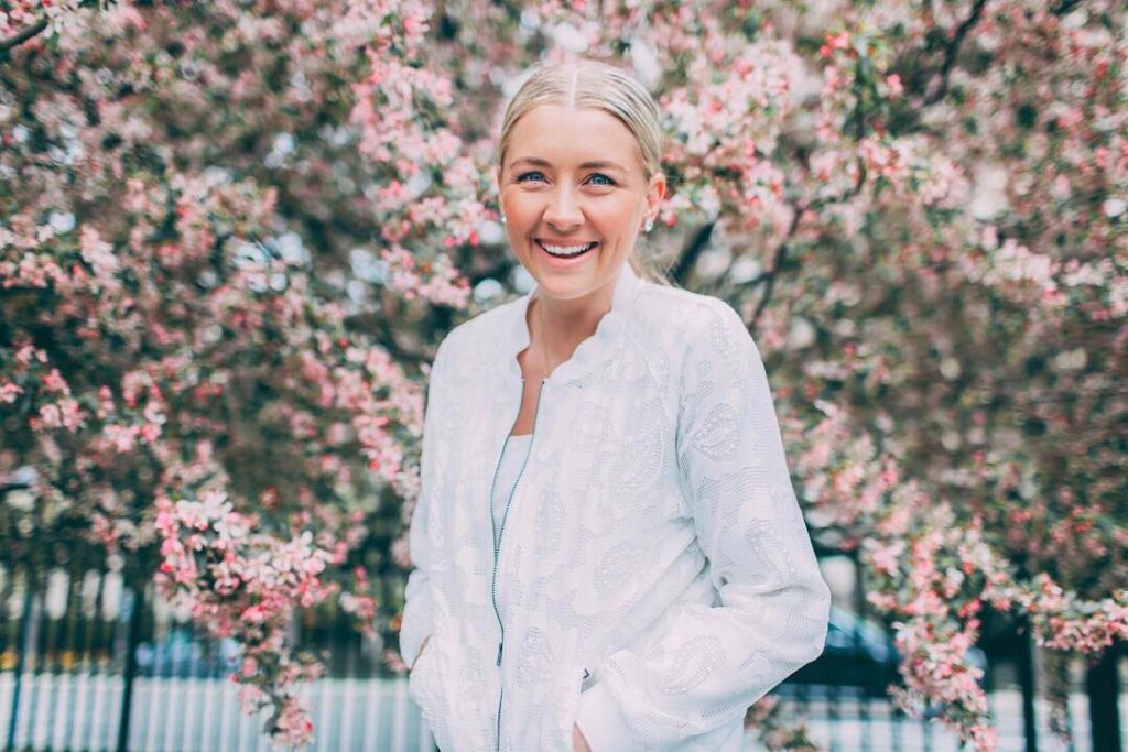 Μια αεροσυνοδός αποκαλύπτει: Αυτά είναι όσα πρέπει να γνωρίζουμε για την ασφαλή διαμονή μας σε ξενοδοχείο (βίντεο)