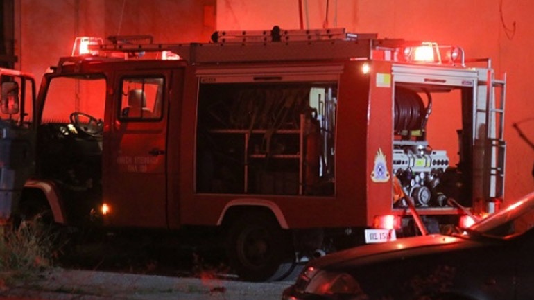 Αθήνα : Φωτιά σε διαμέρισμα στον Αγιο Νικόλαο