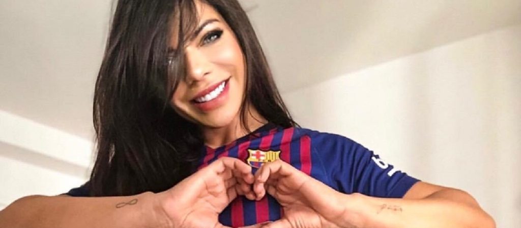 Έξαλλη η «καυτή» Βραζιλιάνα Σ.Κορτέζ με την αποχώρηση του Λ.Μέσι από την Μπαρτσελόνα (φώτο)