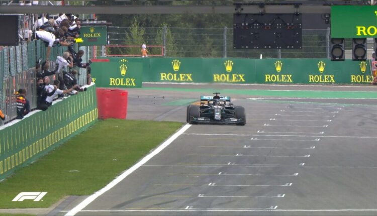 Formula 1: Νέος περίπατος από τον Λ.Χάμιλτον – Άνετο «1-2» για την Mercedes (φωτό)