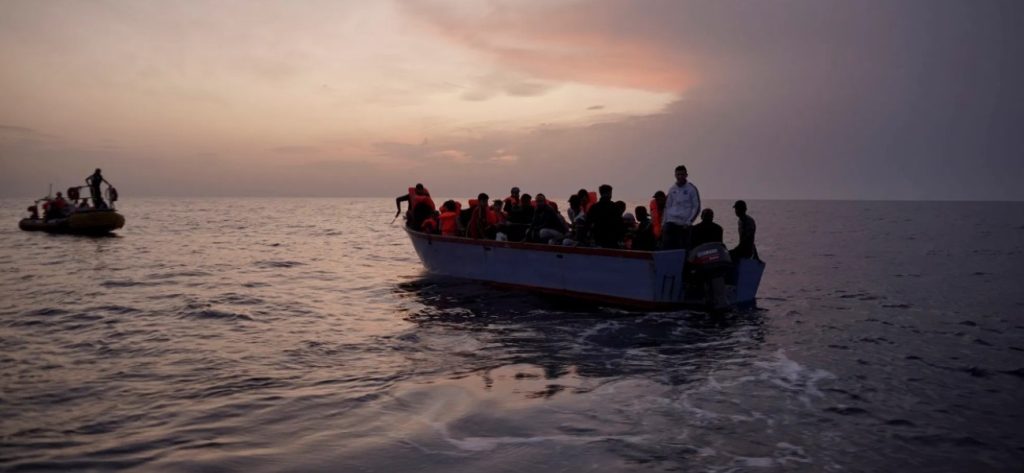 Ιταλία: Αγνοούνται τέσσερις αλλοδαποί – Τρεις οι νεκροί μετά από έκρηξη σε πλεούμενο (upd)