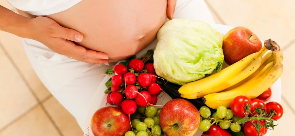 Οι επιρροές της διατροφής στην γονιμότητα – Ποιες τροφές να επιλέγετε και ποιες να αποφεύγετε