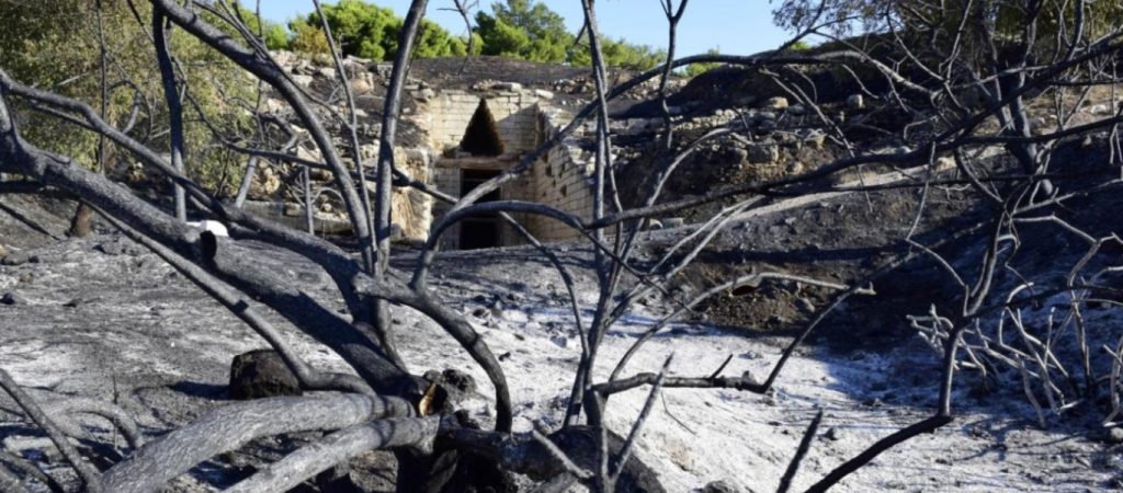 ΣΥΡΙΖΑ: «Η εικόνα των καταστροφών μιλάει από μόνη της και εκθέτει την κ.Μενδώνη»