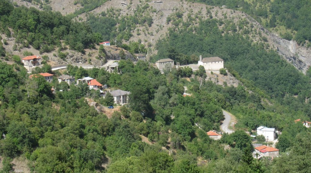 Το ελληνικό χωριό με το εξαιρετικό ρεκόρ – Έχει «γεννήσει» 70 ζωγράφους