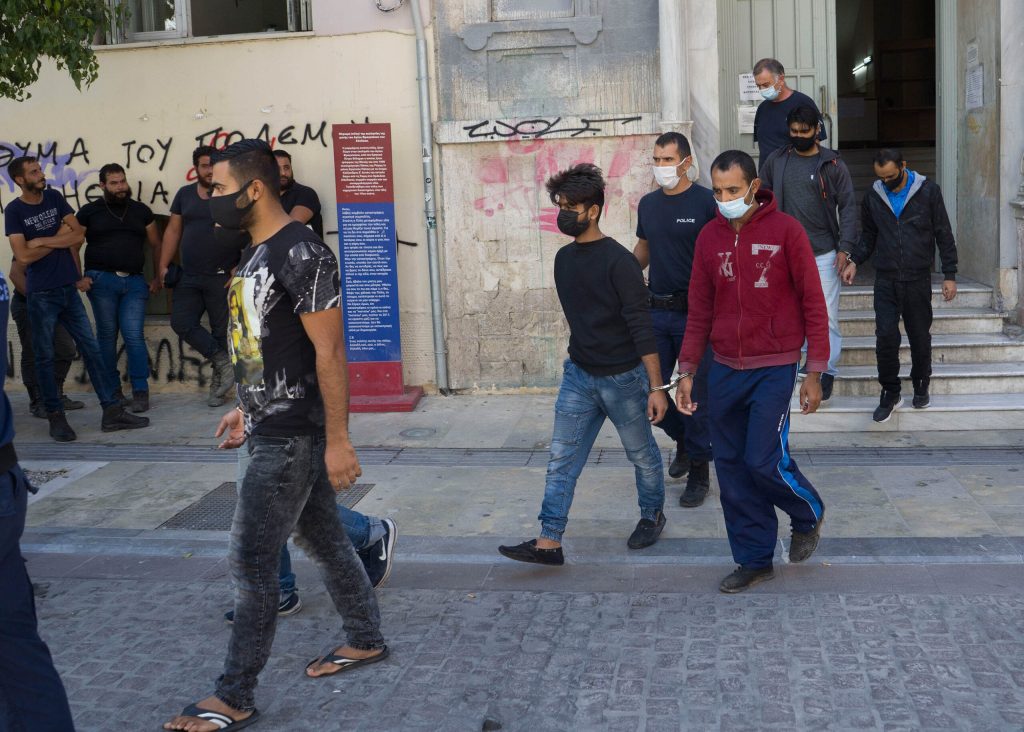 Τυμπάκι Κρήτης: Ελεύθεροι και οι 22 Πακιστανοί που επιχείρησαν να λιντσάρουν Έλληνα
