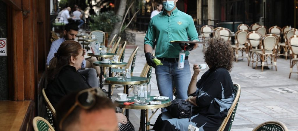 Κορωνοϊός: Τι ζητούν οι επιχειρηματίες εστίασης για τους εξωτερικούς κοινόχρηστους χώρους